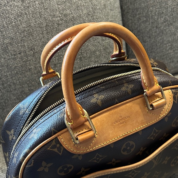 Louis Vuitton Brown and Tan Monogram Satchel - Picture 3 of 11